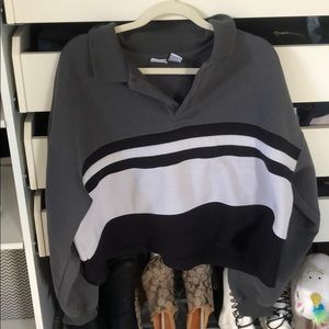 Cropped quarter button up